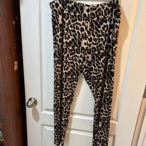 SHEIN Leopard Print Leggings